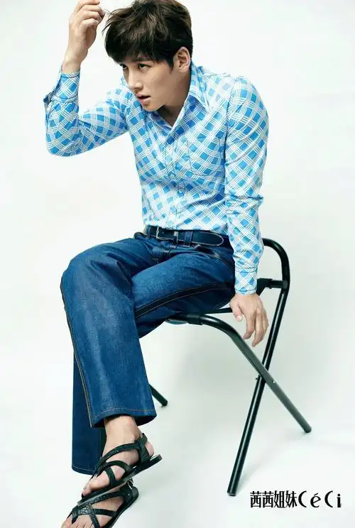 2015池昌旭ceci姐妹6月号画报公开_图片_视频集锦-爱豆app