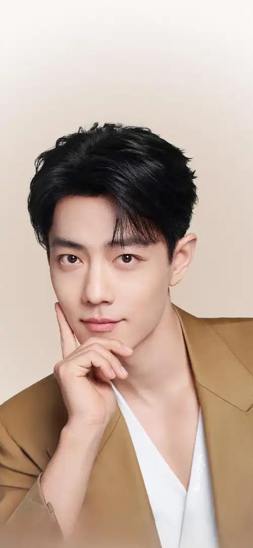 纯净的美好,来自纯欲诱惑主理人今日上菜完毕.#肖战