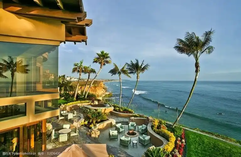 海景别墅椰树风景画