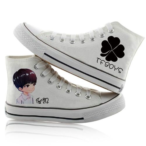 tf家族鞋子tfboys王俊凯板鞋四叶草同款周边男女官方高帮帆布鞋