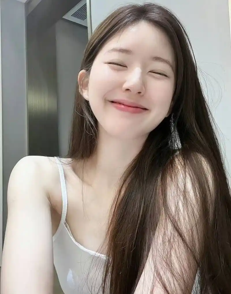 赵露思素颜系列