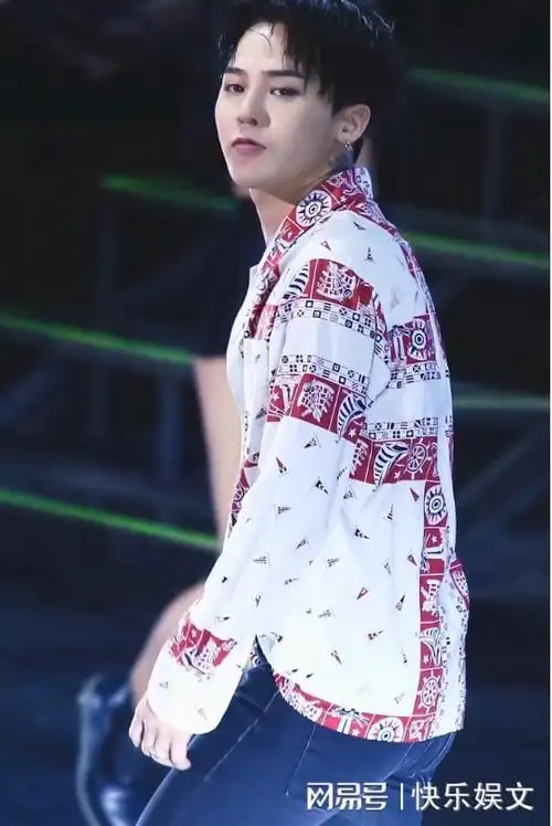 35岁知名歌手权志龙涉嫌吸毒!未限制人身自由立案,引发网友热议