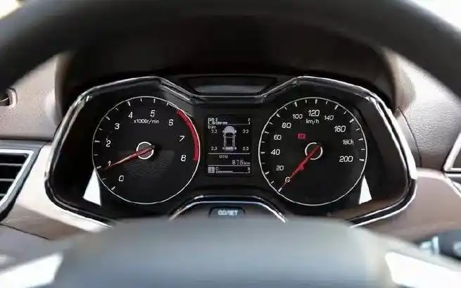 仪表盘还有存在的意义吗#在技术进步的推动下,汽车仪表盘的设计正在