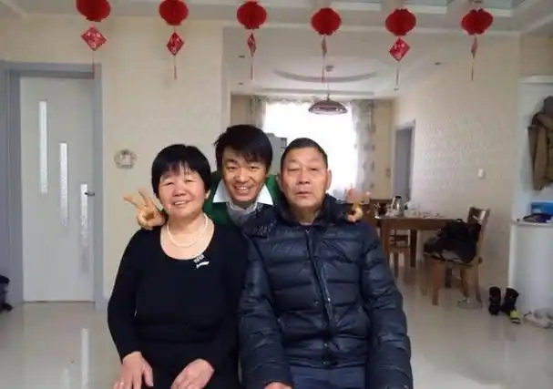 曾几何时,身为知名杂志编辑记者的我,有幸得见王宝强之母刘焕女士.