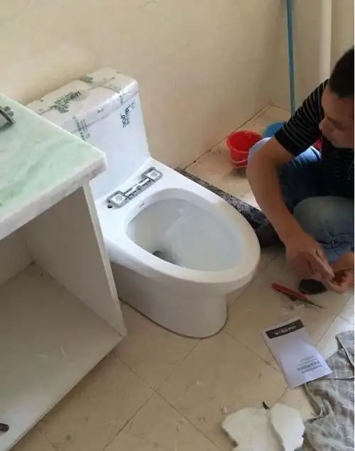 太原小店马桶水箱漏水配件维修更换