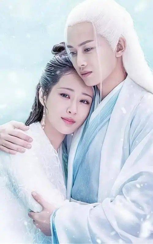 杨紫新剧官宣与任嘉伦搭档但网友被一个角色的定妆照吸引了