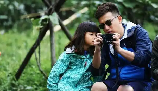 52岁黄磊回应无戏可拍2年没拍戏3年没当男主综艺演戏都停了