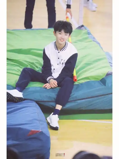 马嘉祺的治愈笑容