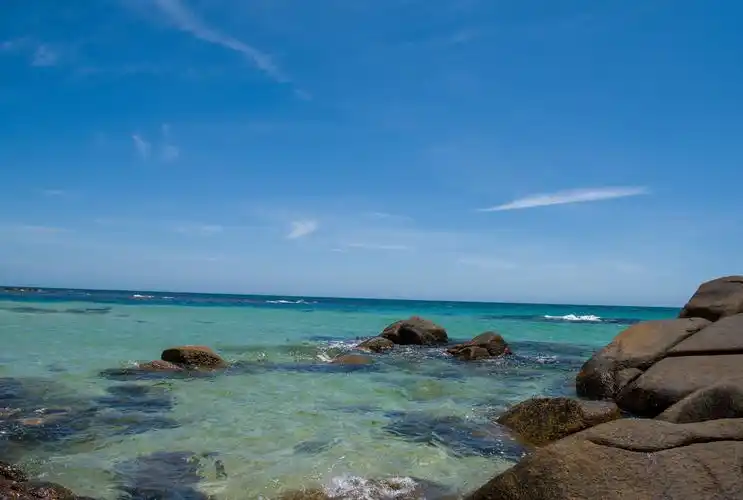 海南文昌抱虎角阳光沙滩海浪真的很美