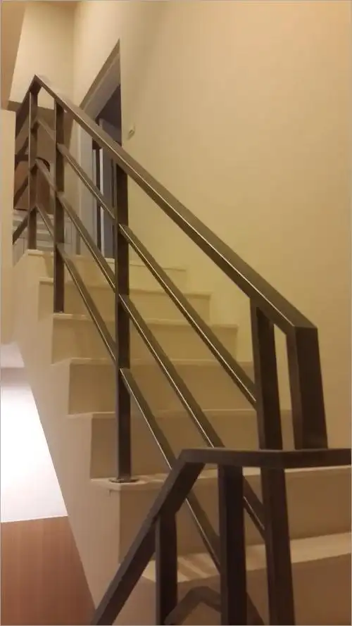 不锈钢烤漆扶手