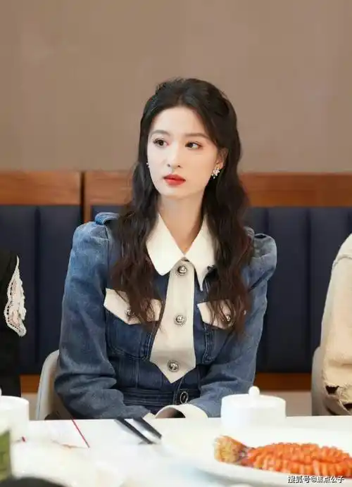 杨洋王楚然军旅剧,预告滤镜一致好评_宋焰_许沁_家庭