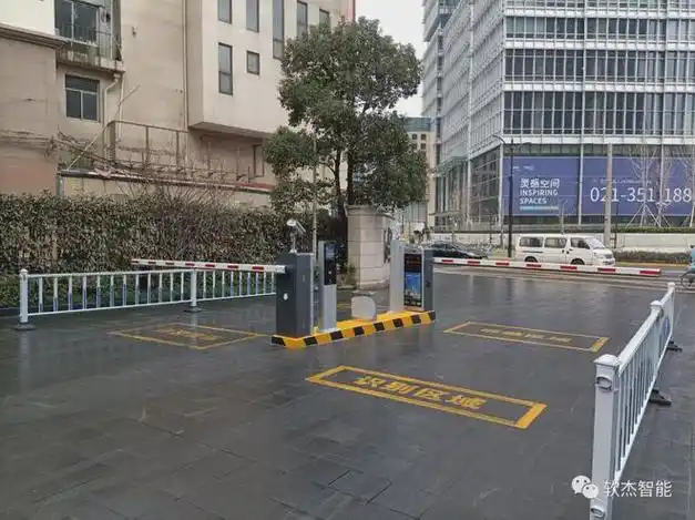 科技赋能人文关怀软杰智能致力于构建全智慧化停车新场景