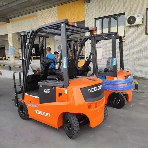 诺力叉车 fe4p20q系列四支点平衡重免维护电动叉车 2吨 fe4p20q 电瓶