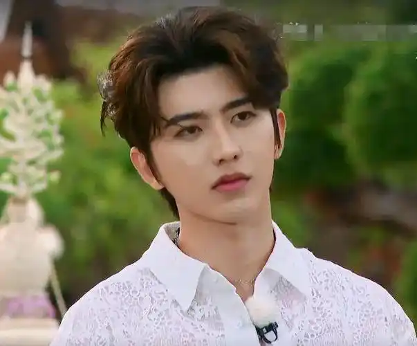 《奔跑吧》泰国特辑疑将延期播出?蔡徐坤风波引发节目急救!