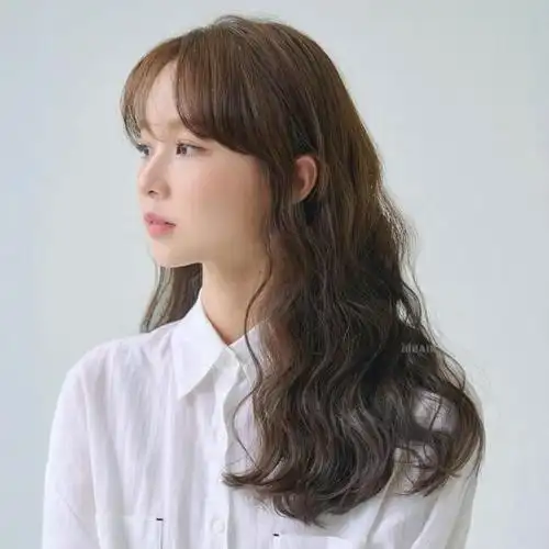 发型师推荐今年流行的烫发 蓬松蕾丝烫,水波纹果冻烫超红_女生烫发