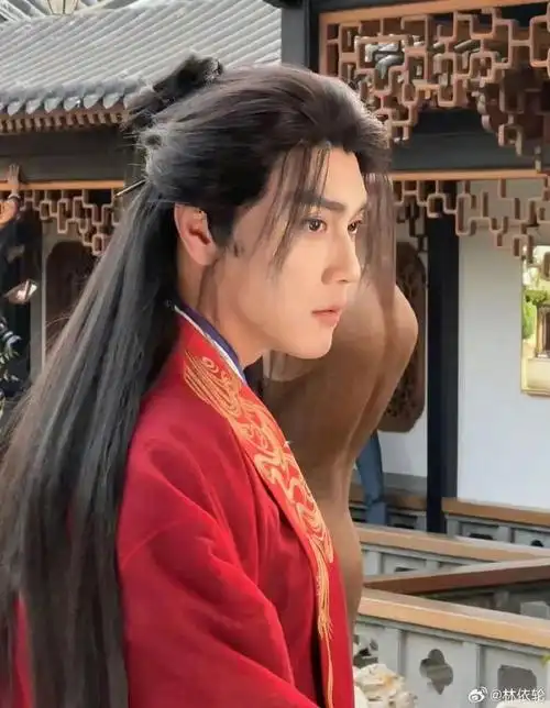 林依轮白发红衣古装剧照##于正新剧官宣林依轮