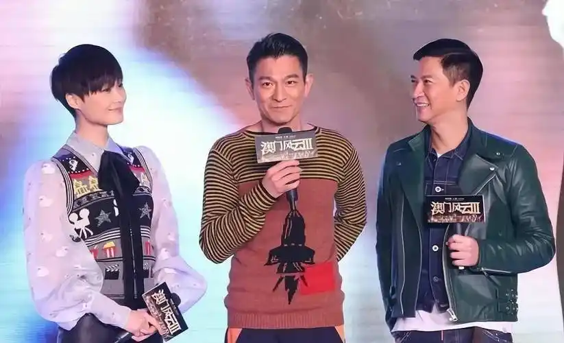 你可以怀疑娱乐圈多数明星们的身高,但周润发182的身高绝对真实