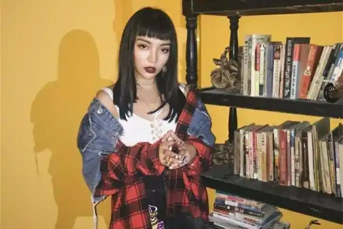 一起来看看vava这次的奇妙之旅进入黑科技戏剧现场