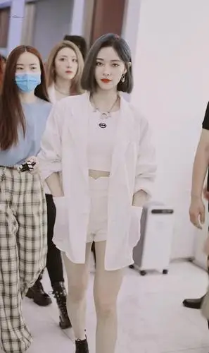 来看许佳琪 喻言赏心悦目