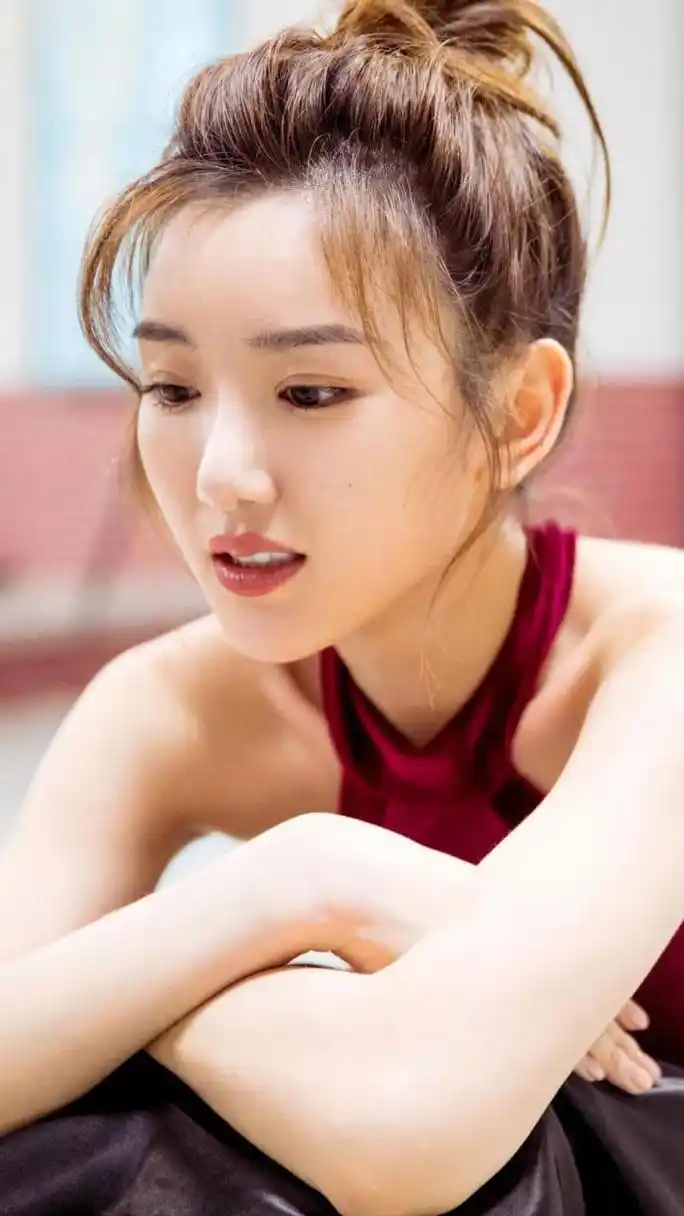 毛晓彤这造型好美好美好美好美白月光的美又好灵动.