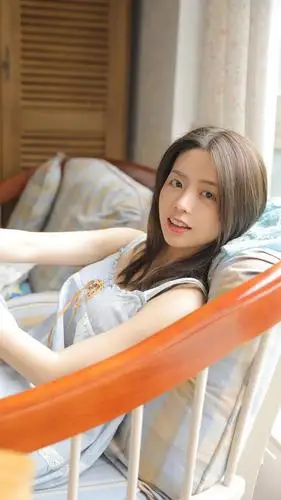 不同风格的美女图集,甜美时尚,你最喜欢谁?