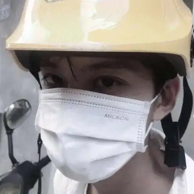 男生头像真人帅气图片戴口罩