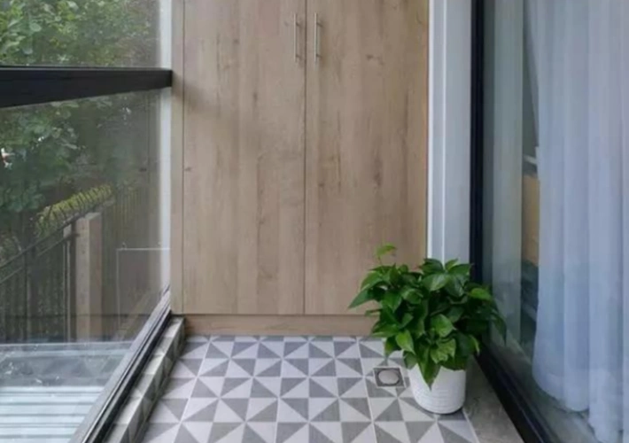 阳台装推拉门是否要做过门石?