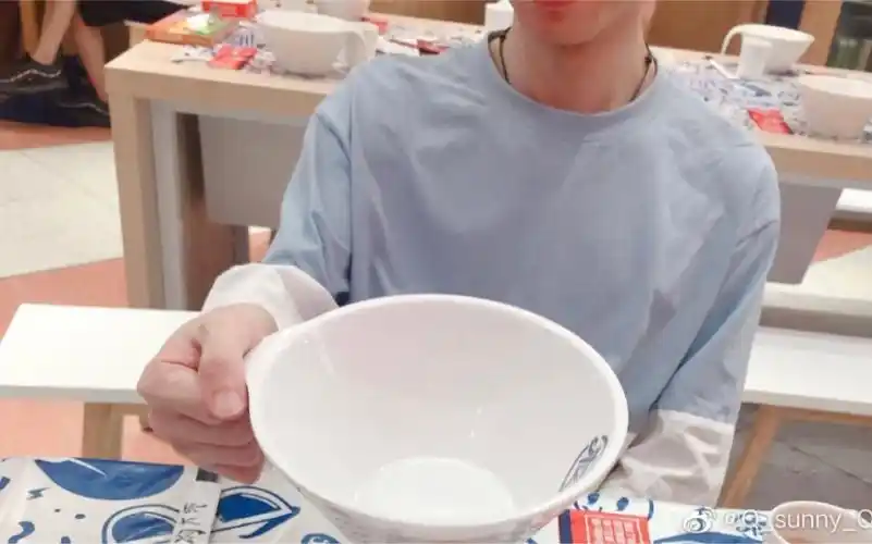 cv林予曦兔兔是人间妄想又是人间真实愿给予别人阳光的人都能被温柔