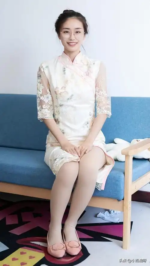 女生穿旗袍裙太美风情万种魅力十足