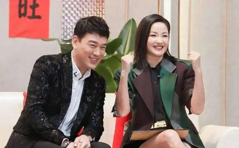 22年零绯闻,如今靠"骚浪贱"爆红,王耀庆真上头_生活_妻子_节目