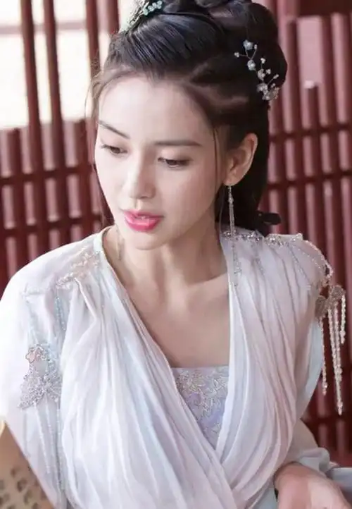 古装剧中"一眼万年"的5位王妃,若你是王爷你选谁?我选鞠婧祎