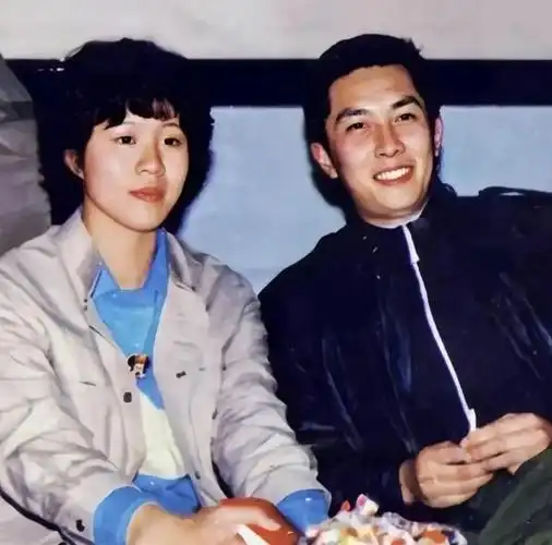 被母亲要求报仇后反倒和父亲继母亲如一家唐国强女儿在想什么