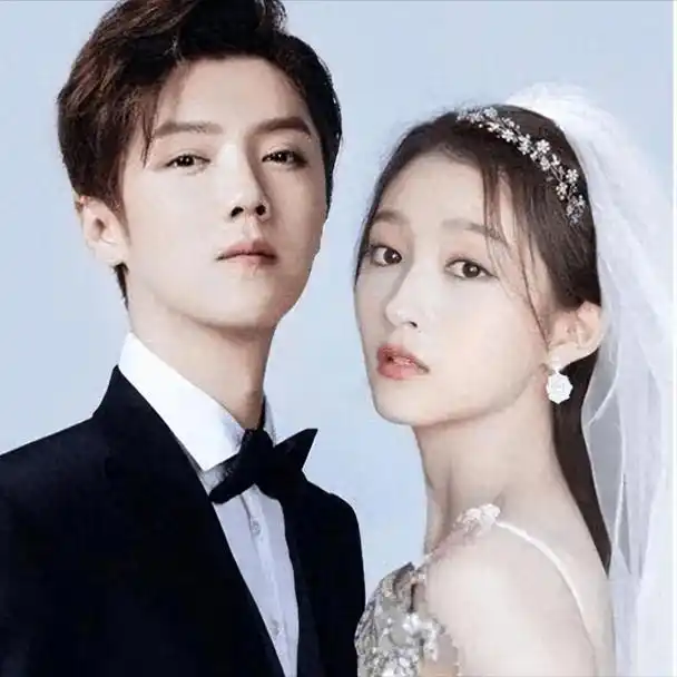 有消息称,这段时间关晓彤一心专注于演员事业,不断打磨演技,力求在