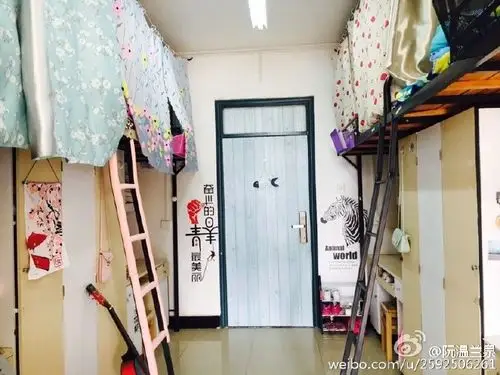 中南大学男生文艺宿舍刷屏女生晒图pk