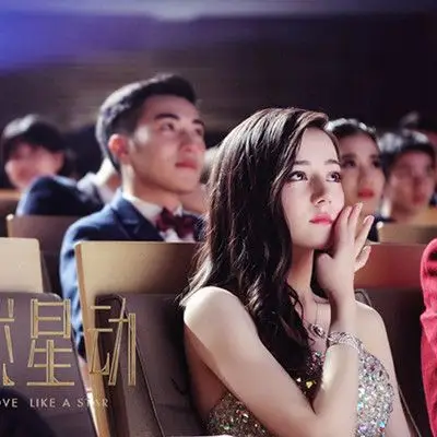 迪丽热巴怦然心动剧照