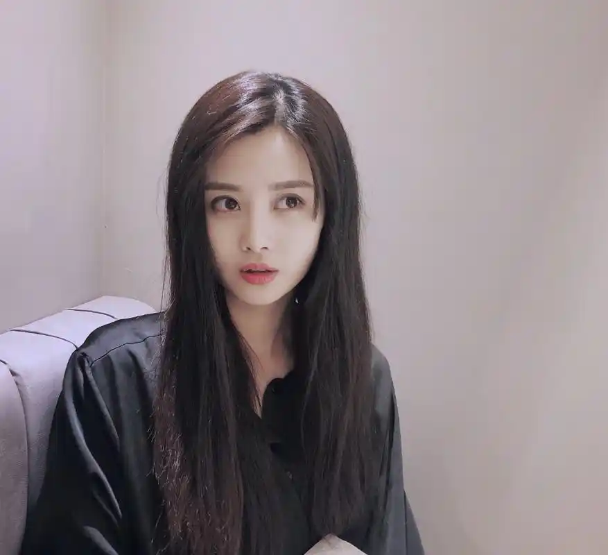 隋雨蒙个人资料(演员隋雨蒙:嫁大8岁二婚李光洁,婚后生一子,一家三口