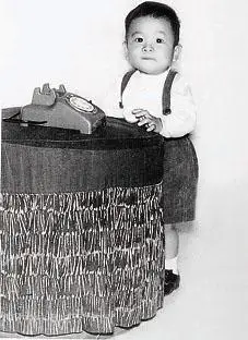 重阳节陈百强墓地摆满鲜花 挚友心痛忆往事(图)