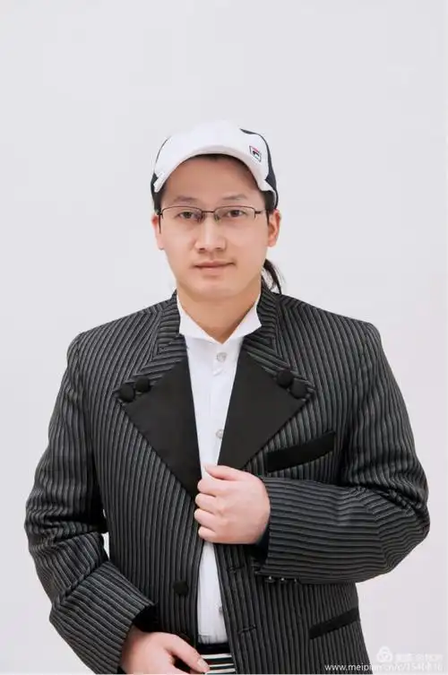 香港著名导演向明 - 美篇