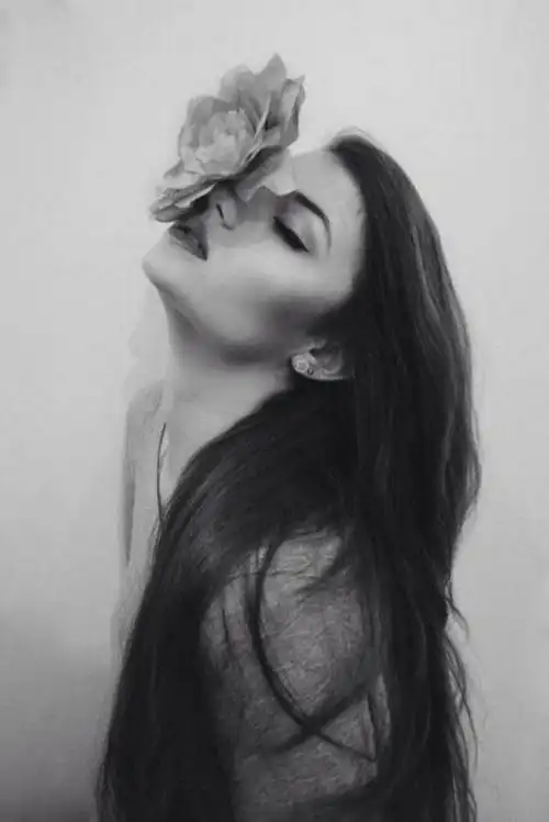 欧美黑白伤感女生大全图片