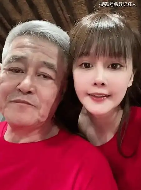 赵本山女儿怀孕八个月,大肚写真曝光!