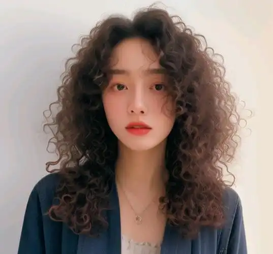 头发细软少就选全头烫,又美又洋气,十分显发量|脸型|发型|烫发|发尾