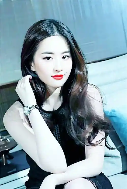 原创娱乐圈影视女演员歌手刘亦菲写真相片二十一