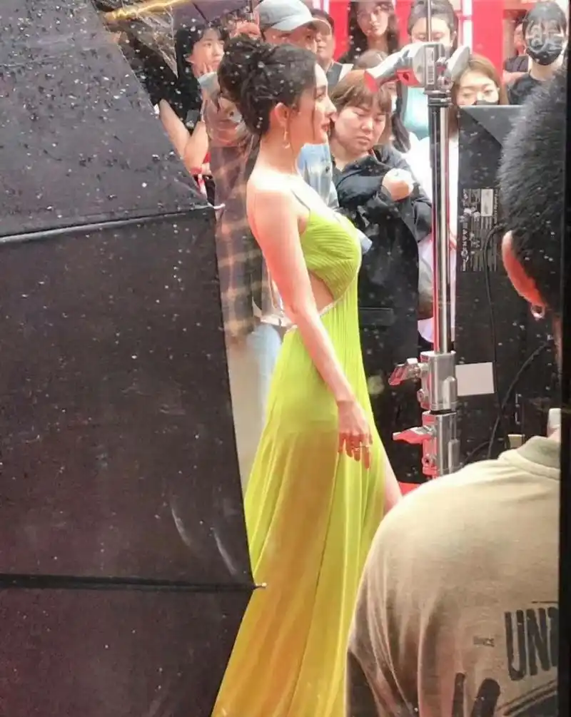 路人视角下的杨幂好美