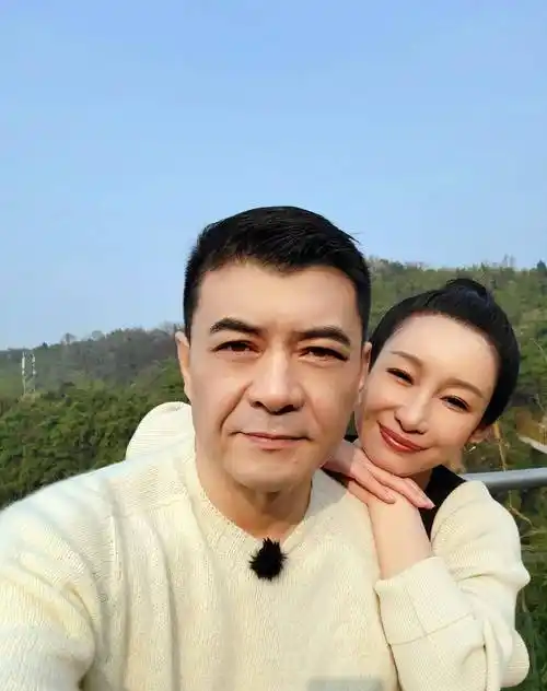 秦海璐结过几次婚(秦海璐结婚了吗丈夫是谁)