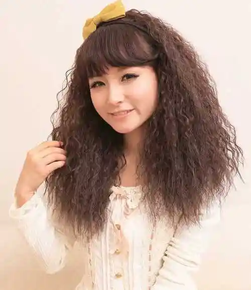 激发萌甜靓女生玉米烫发型