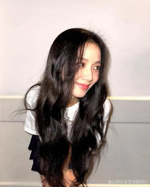 blackpink jisoo 在出道第七年之前,终于发行solo专辑,而主打歌