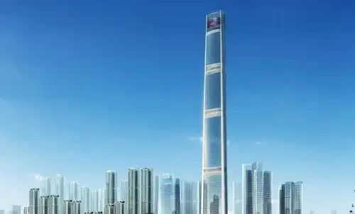 在建的500 摩天楼为天誉东盟塔528米,108层(桩基工程).