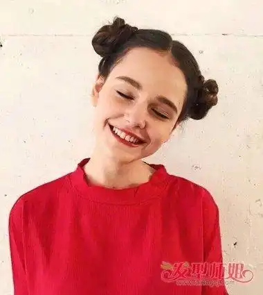 超减龄双丸子头发型 你小时候是不是也这样扎过