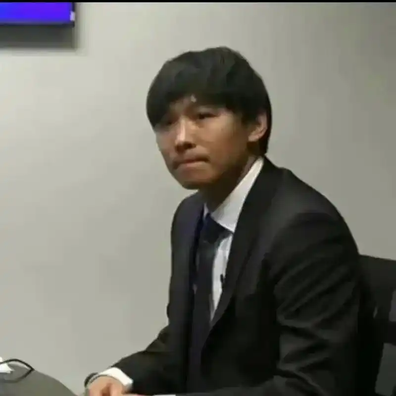 张恒这个丑男又要整郑爽了,这个的面相一看不是善类,郑爽当时瞎了眼找