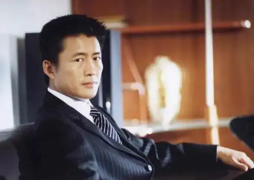 推荐大家看一部电视剧,高曙光,许晴,梅婷,柯蓝灯主演的